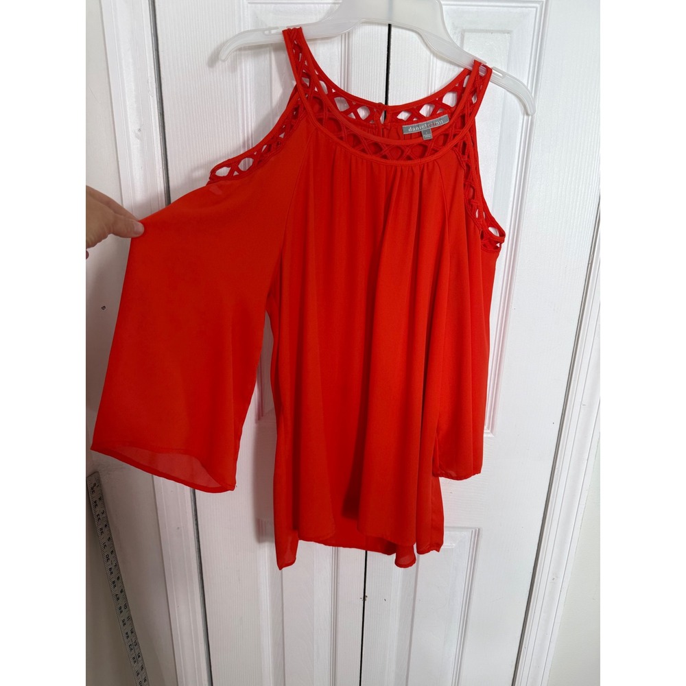 Daniel Rainn Cold Shoulder Blouse L Red Crochet Lattice Boho Chiffon Top